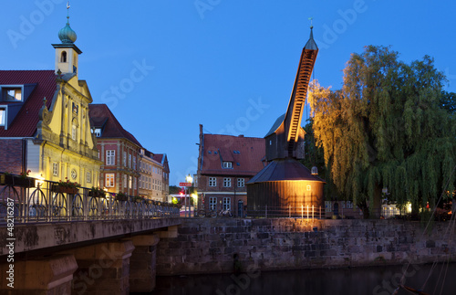 Lüneburg, Altes Kaufhaus und historischer Kran