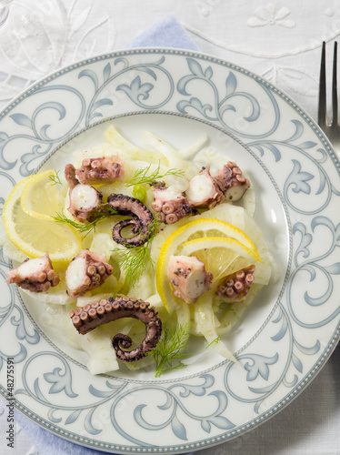 salad with octopus fennel and lemon