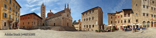 Massa Marittima, piazza Garibaldi e cattedrale a 360°