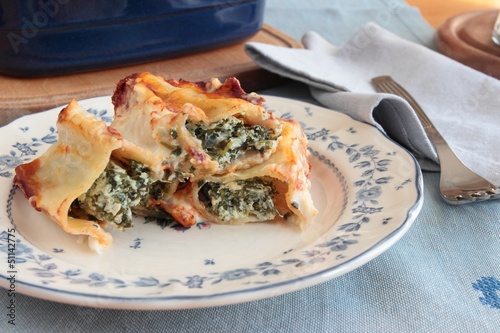 cannelloni with ricotta and spinach