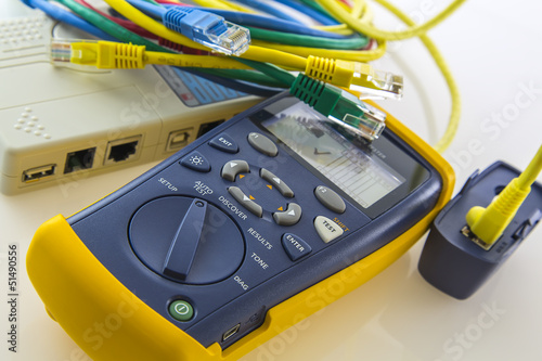 cable tester troubleshoots and qualifies cabling speed