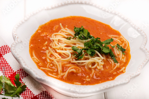 tomato soup with noodle