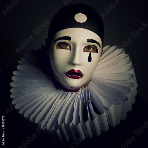 Pierrot mask