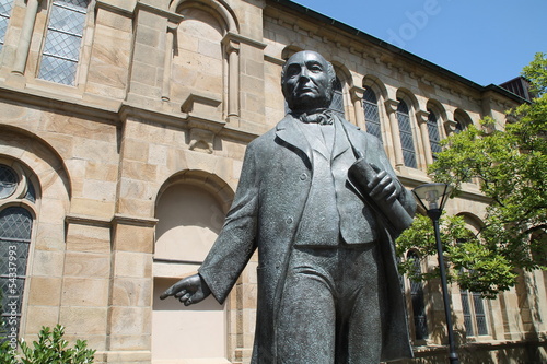 Das Windthorstdenkmal am Dom