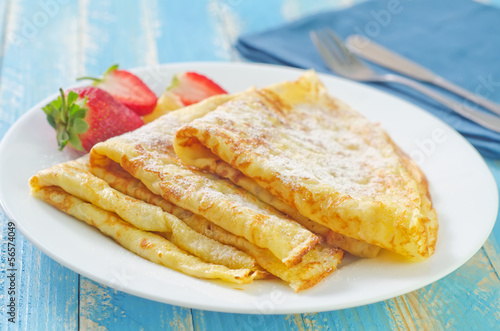 pancakes with strawberry