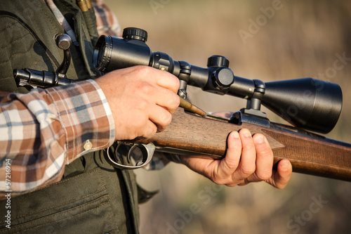 full hunter hunting rifle
