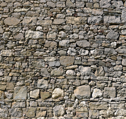 Kamienny mur 17