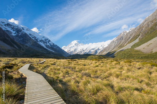 Walking track, Mount Cook, New Zealand