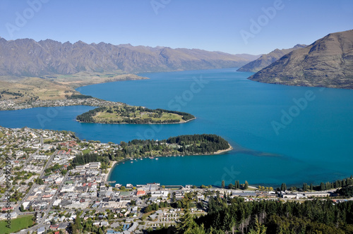 Queenstone and Wakatipu lake, New Zealand