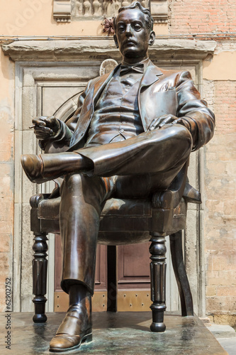 Statue of Giacomo Puccini