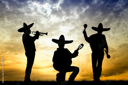 mariachi at sunset