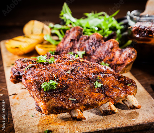 Delicious piquant grilled ribs