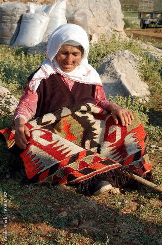 kök boyalı kilim