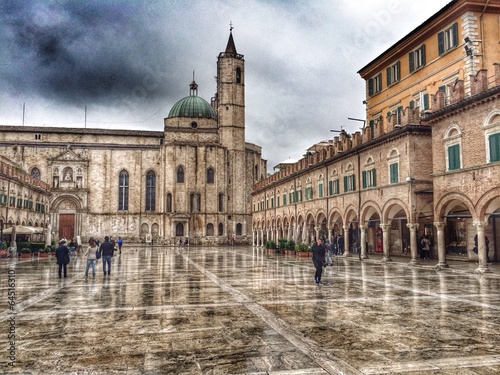 piazza del popolo, rainy day, Ascoli Piceno