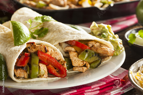 Homemade Chicken Fajitas with Vegetables