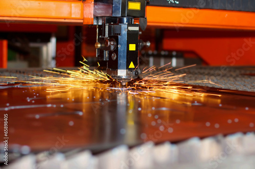 Industrial laser with sparks