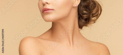 beautiful woman with pearl earrings