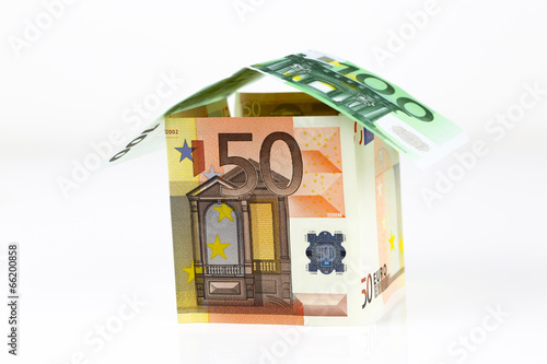 Maison en billet euros