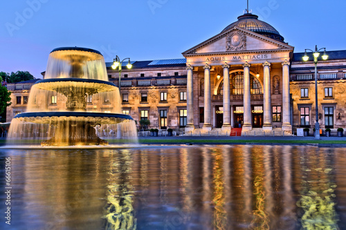 Wiesbaden, Kurhaus, am Abend (Juni 2014)