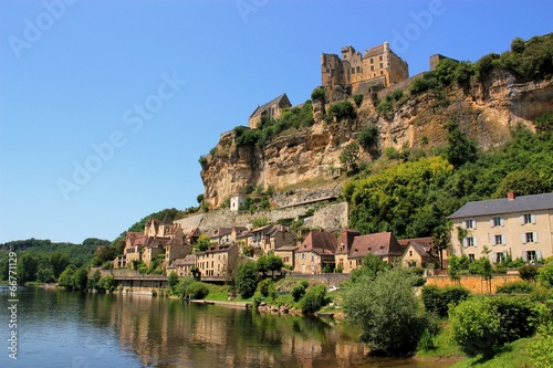 Beynac-et-Cazenac (Dordogne)