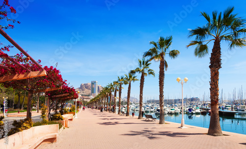 Pavement embankment in Alicante