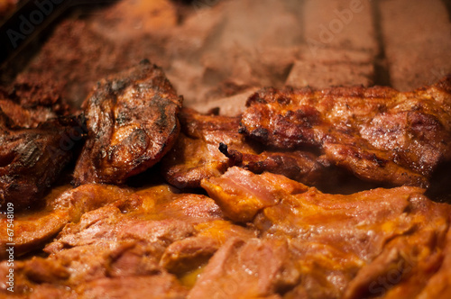 kiełbasa szaszłyk mięso pieczone grill ruszt 