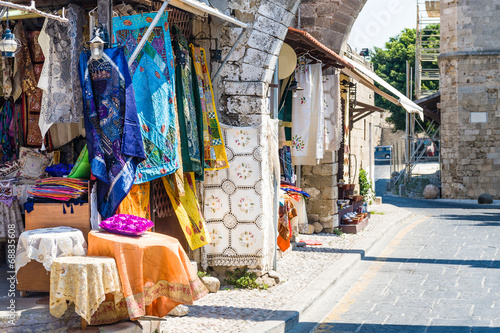 Walking through Rhodes fortress and old town