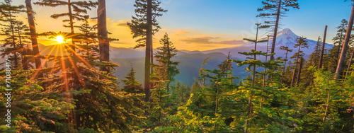 Piękny widok na Mount Hood w stanie Oregon w USA.