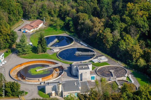 vue aérienne d'une station d'épuration