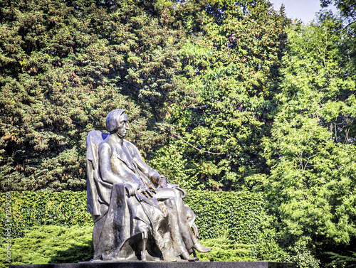 Frederic Chopin statue