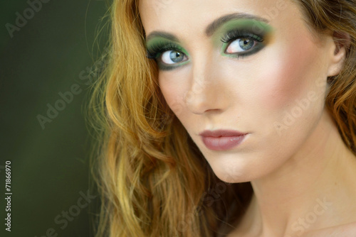 Green eyes makeup