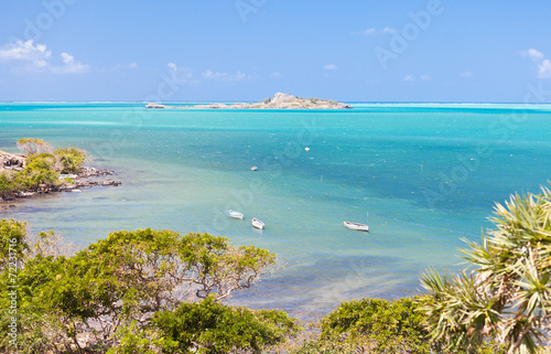 côte sud de l'île Rodrigues, lagon et îlot Hermitage
