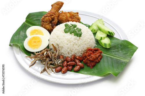 nasi lemak, coconut milk rice, malaysian cuisine