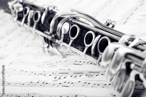 Musical notes and clarinet