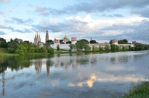 Москва, Новодевичий монастырь и пруд