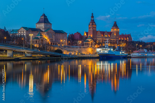 Szczecin | Wały Chrobrego | by night