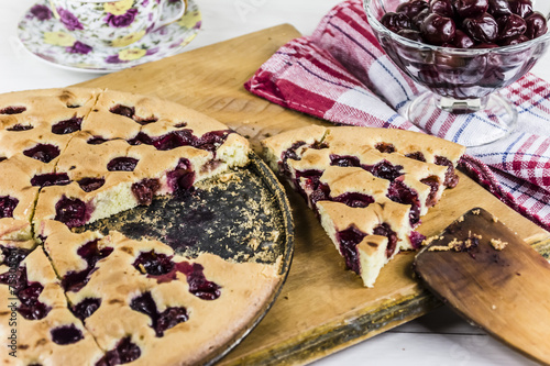 cake stuffed with canned cherries