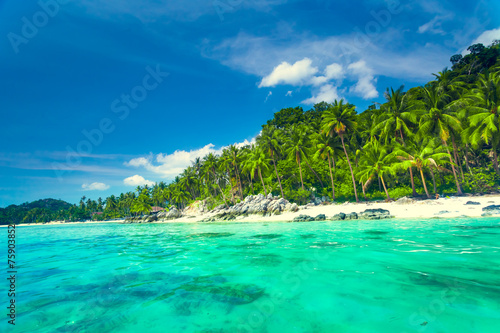 Tropical sea and blue sky in Koh Samui, Thailand