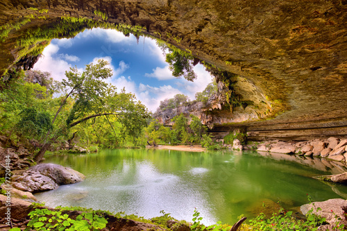 Hamilton Pool sink hole, Texas, Stany Zjednoczone