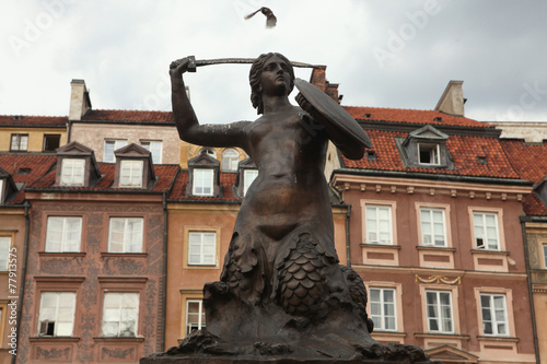 Statue of the Mermaid of Warsaw at the Old Town Square in Warsaw