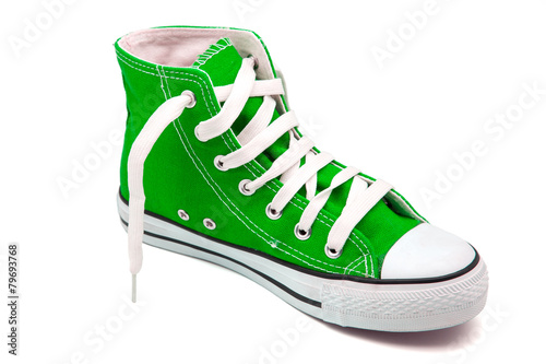 calzado de deporte verde