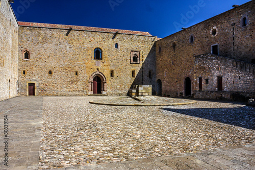 Castello di Lagopesole (PZ) Cortile