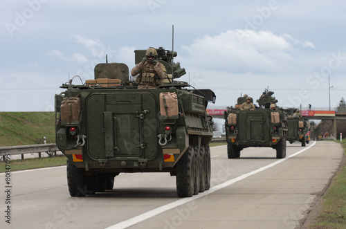 Dragoon Ride - US army convoy drives through Czech Republic