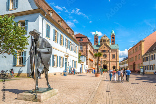 Speyer Pilgerfigur und Dom