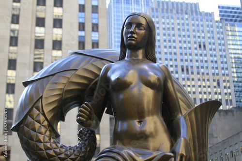 Bronze statue at the rockefeller center NYC