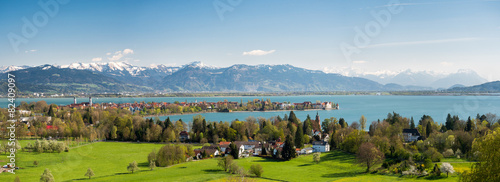 Blick auf die Halbinsel Lindau und die Alpen