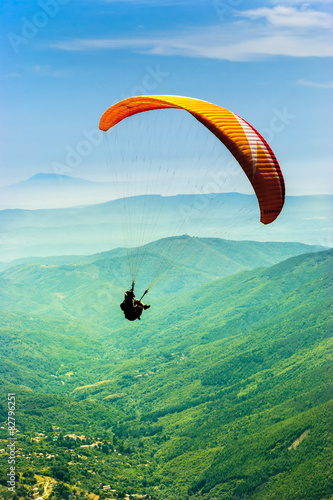 Paragliding in the valley