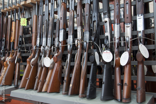 Armes d'occasions en vitrine