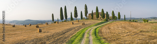 road to the farm in Tuscany in Italy