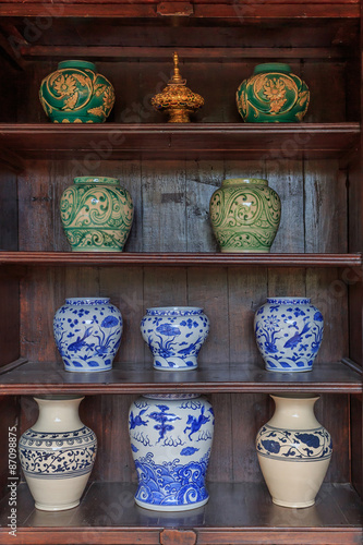 chinese antique vase